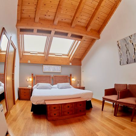 Hotel Casa Azcona Zizur Mayor Bagian luar foto