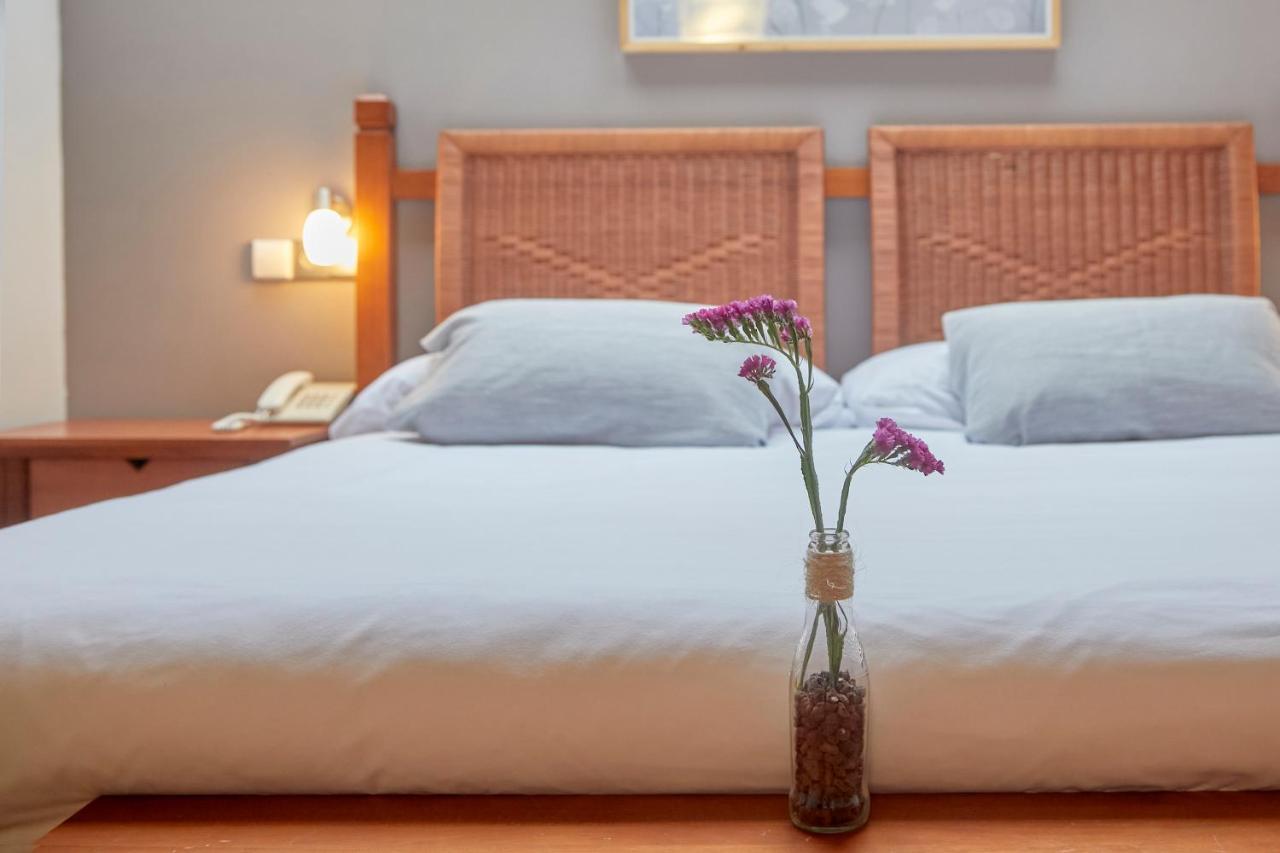 Hotel Casa Azcona Zizur Mayor Bagian luar foto