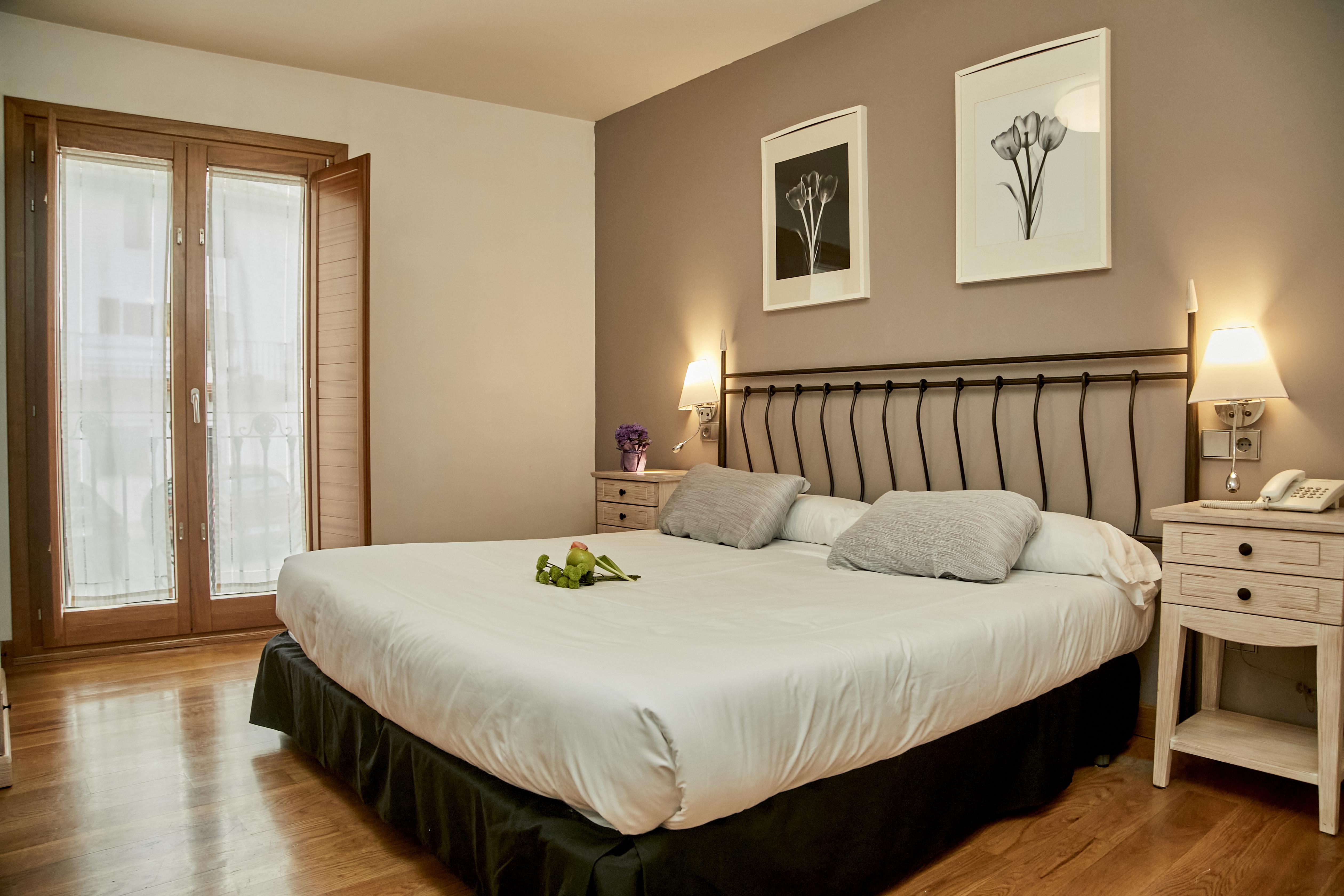 Hotel Casa Azcona Zizur Mayor Bagian luar foto